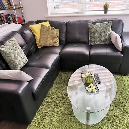J Quarter - Sleeps 5 Long Term & Families Comfortably, 4 Beds, 2 Bathrooms Birmingham Zewnętrze zdjęcie
