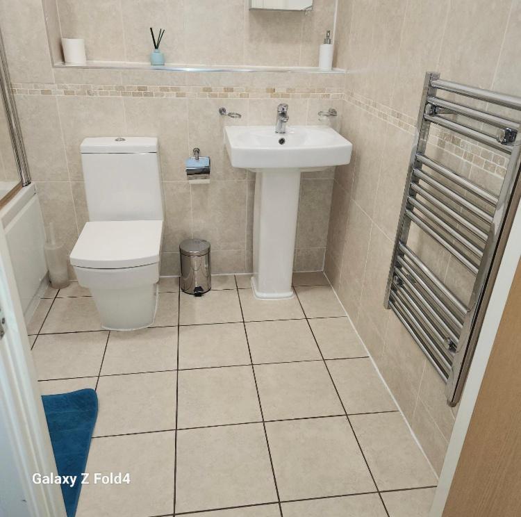 J Quarter - Sleeps 5 Long Term & Families Comfortably, 4 Beds, 2 Bathrooms Birmingham Zewnętrze zdjęcie