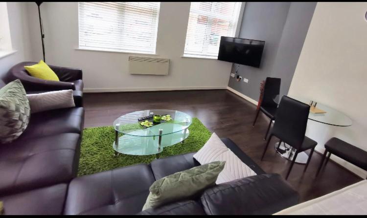 J Quarter - Sleeps 5 Long Term & Families Comfortably, 4 Beds, 2 Bathrooms Birmingham Zewnętrze zdjęcie
